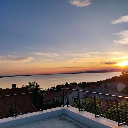アパート Fantastic View To Balaton *