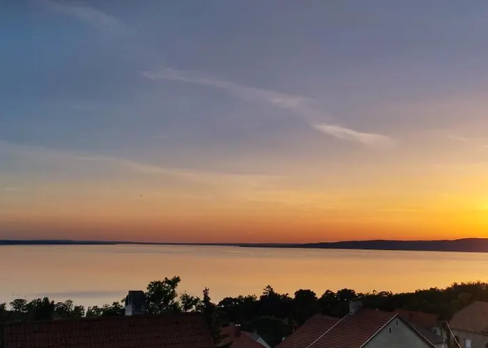 Fantastic View To Balaton Appartement *